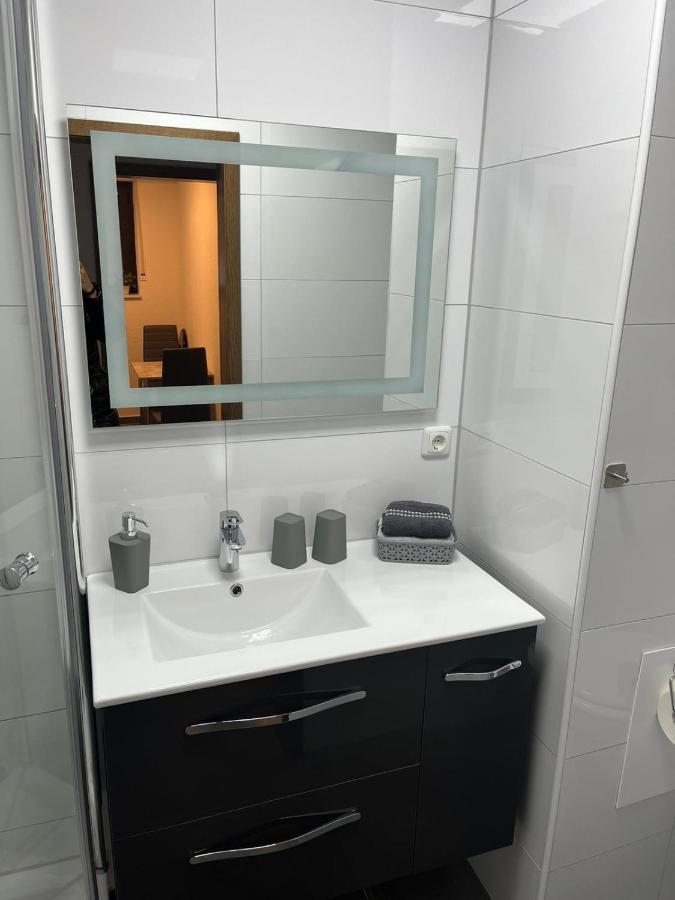 Emilia Appartement *